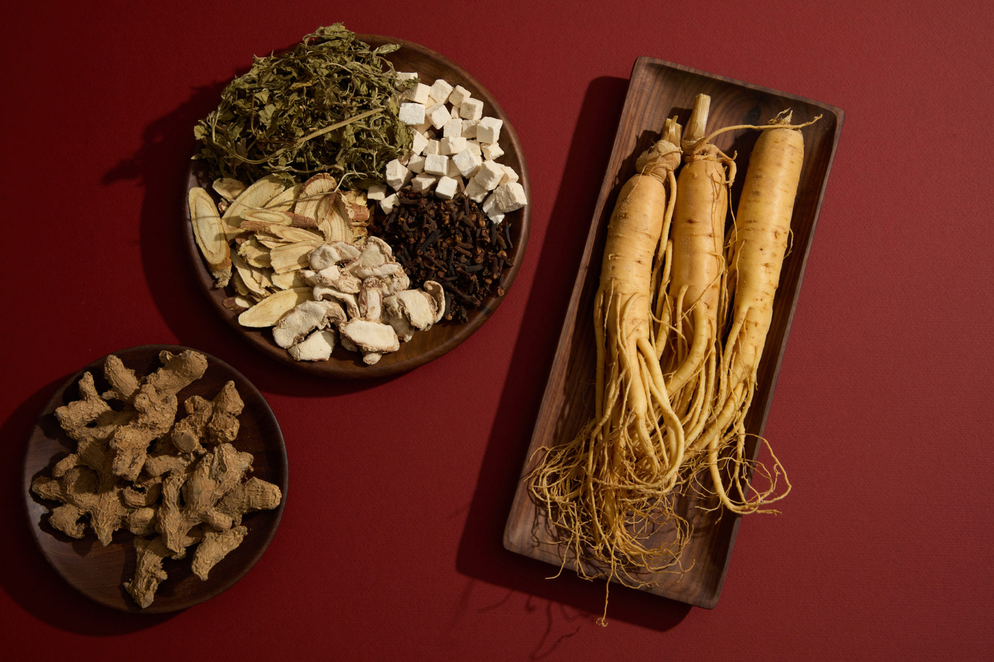 Το βότανο του αυτοκράτορα Σενόνγκ που καταπολεμά την κόπωση, μειώνει τη φλεγμονή και προστατεύει από τον καρκίνο