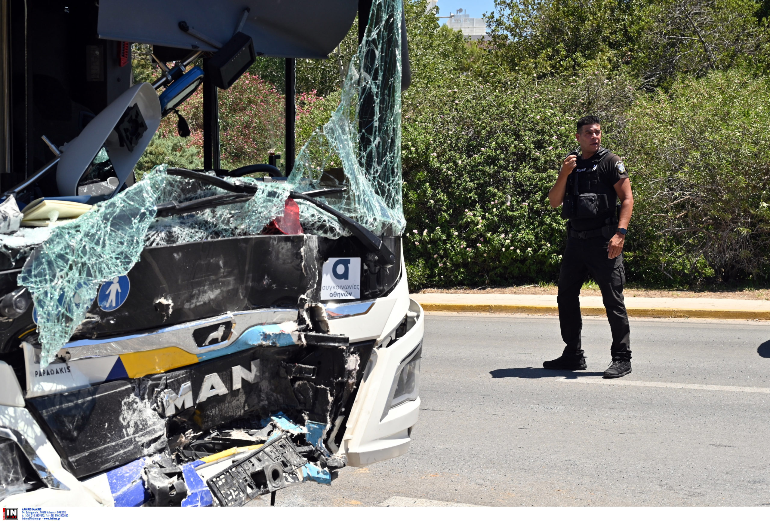 Βούλα τροχαίο λεωφορεία