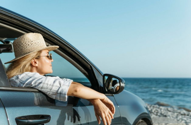 Αυτοκίνητο: Το έξυπνο κόλπο για να ρίξετε τη θερμοκρασία σε δευτερόλεπτα χωρίς τη χρήση κλιματιστικού