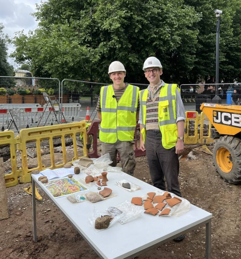 Αρχαιολόγοι στις ανασκαφές στο κέντρο του Μάντσεστερ.