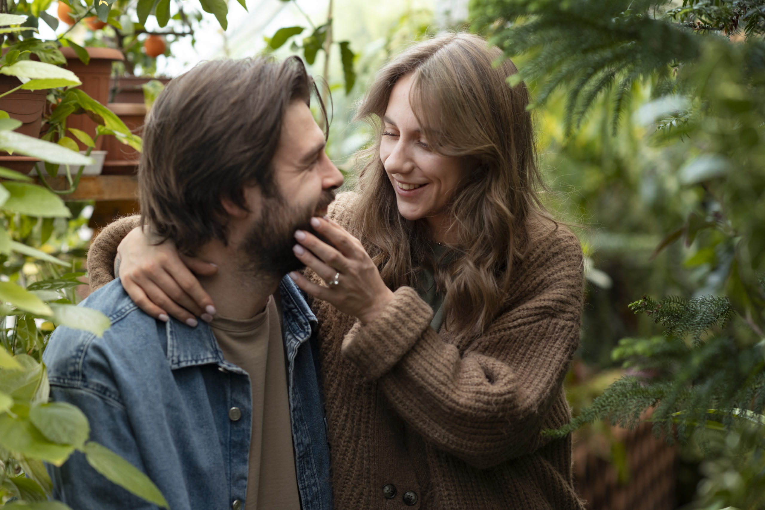 7 ασυνείδητες συμπεριφορές των ανθρώπων που αγαπούν βαθιά αλλά δεν αγαπιούνται. Φωτογραφία: Freepik