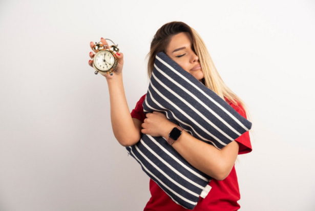 Ύπνος: Ο Νο1 λόγος που ξυπνάτε την ίδια ώρα κάθε βράδυ, σύμφωνα με την επιστήμη - Ο ρόλος της κορτιζόλης