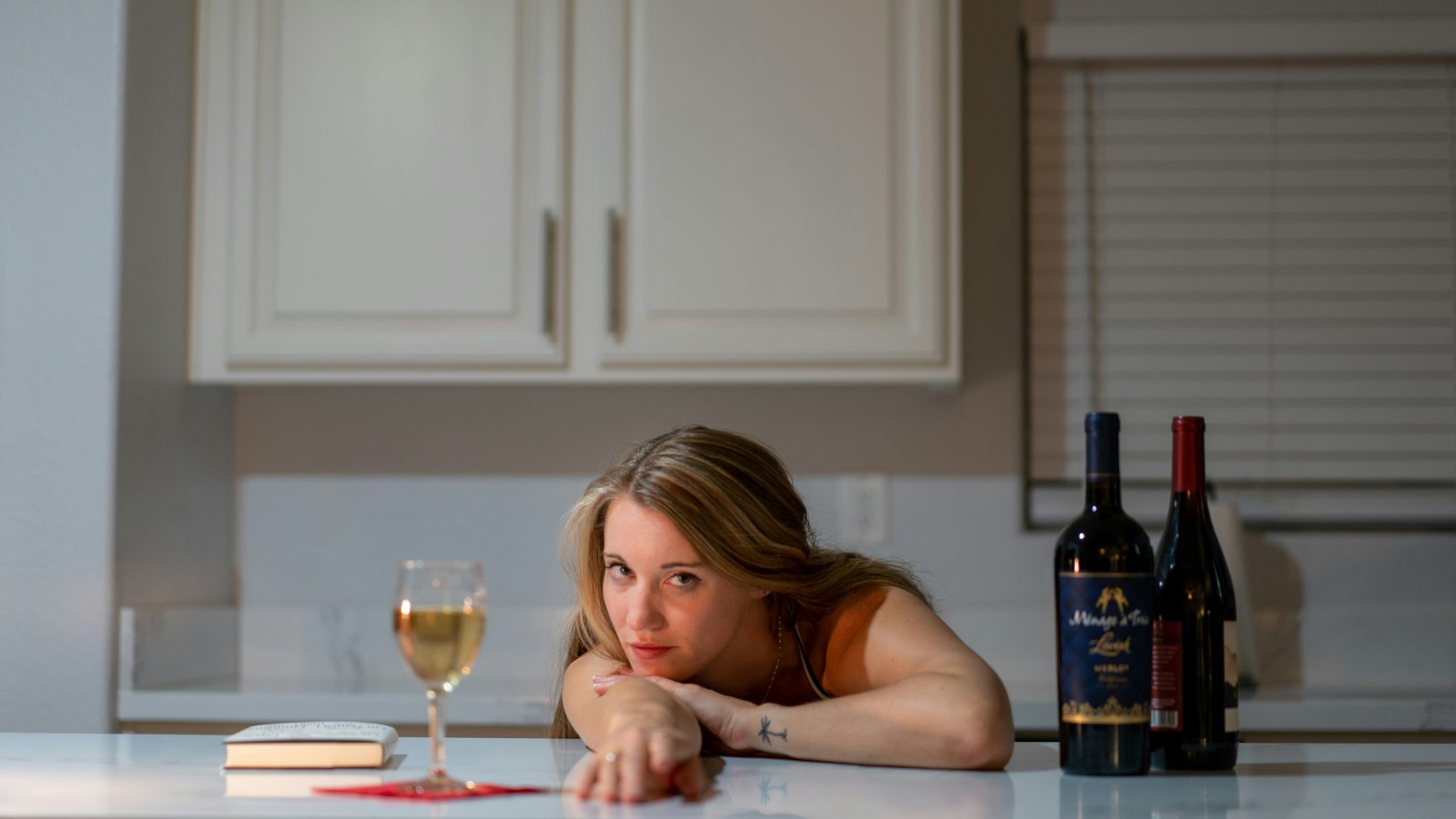 γάμος δυστυχισμένες γυναίκες σύζυγος