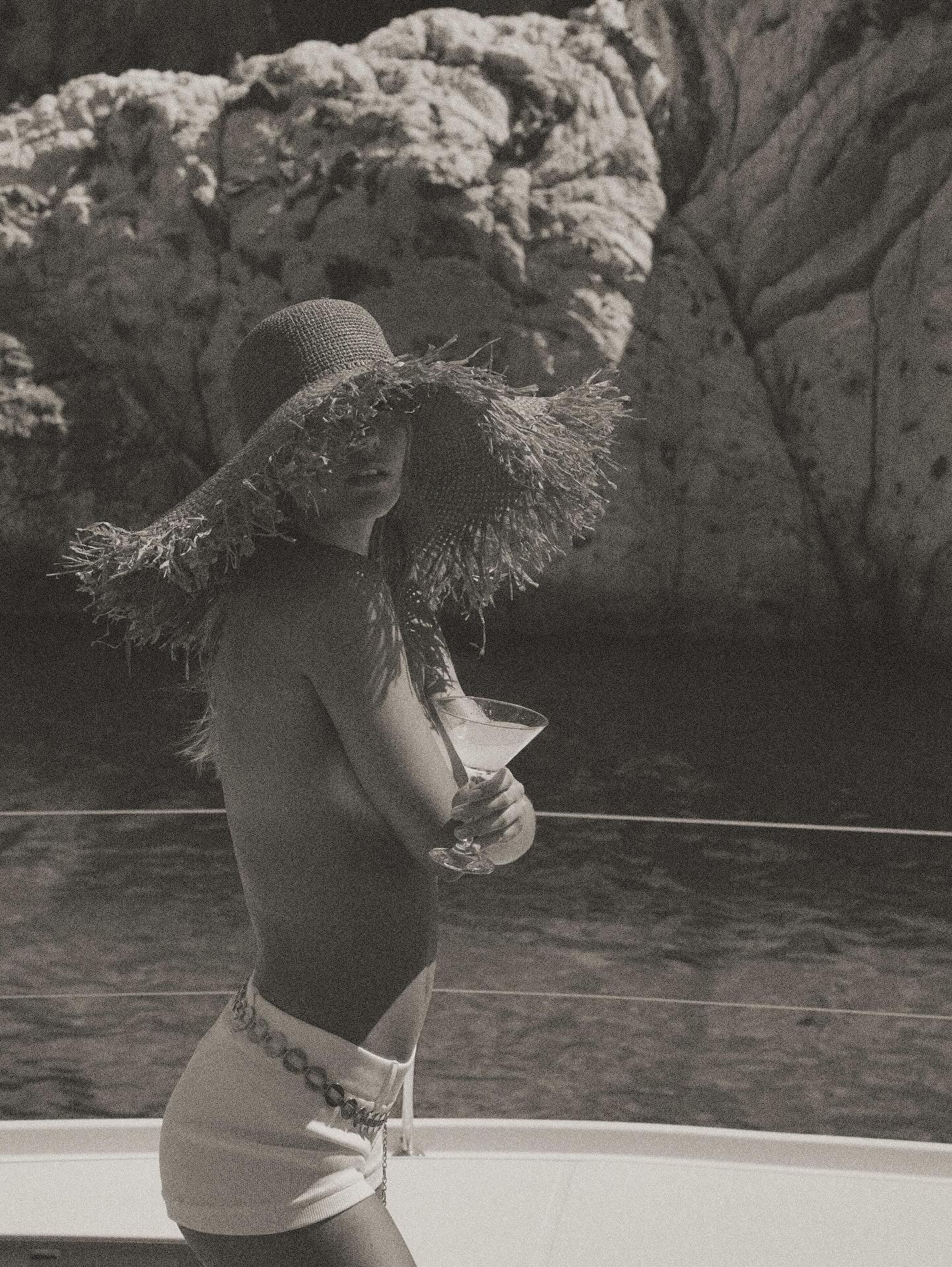 ΚΛΕΛΙΑ ΑΝΔΡΙΟΛΑΤΟΥ