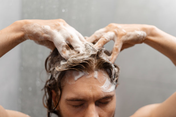 λούσιμο σαμπουάν