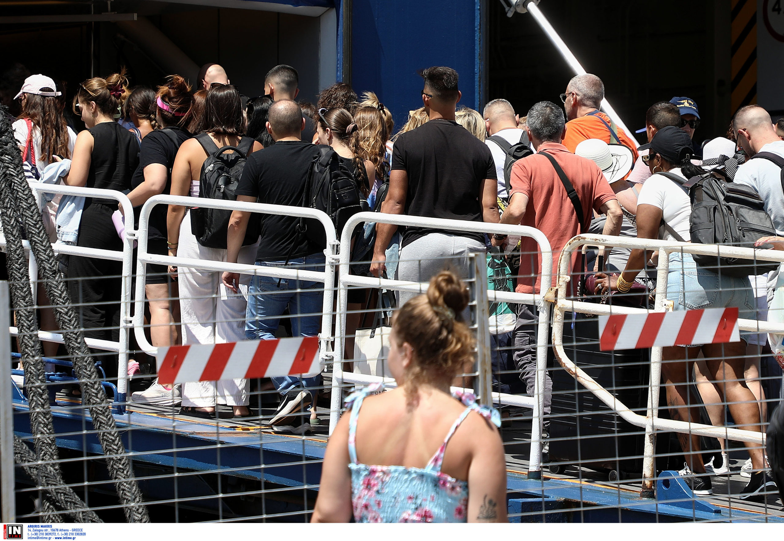 Πειραιάς, κίνηση, λιμάνι, έξοδος, Δεκαπενταύγουστος