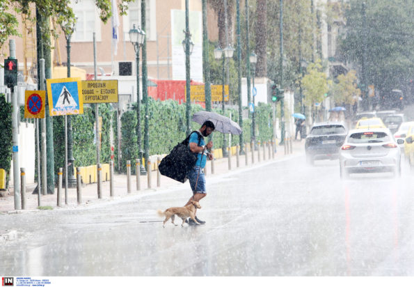Βροχή, καταιγίδα, κέντρο Αθήνας