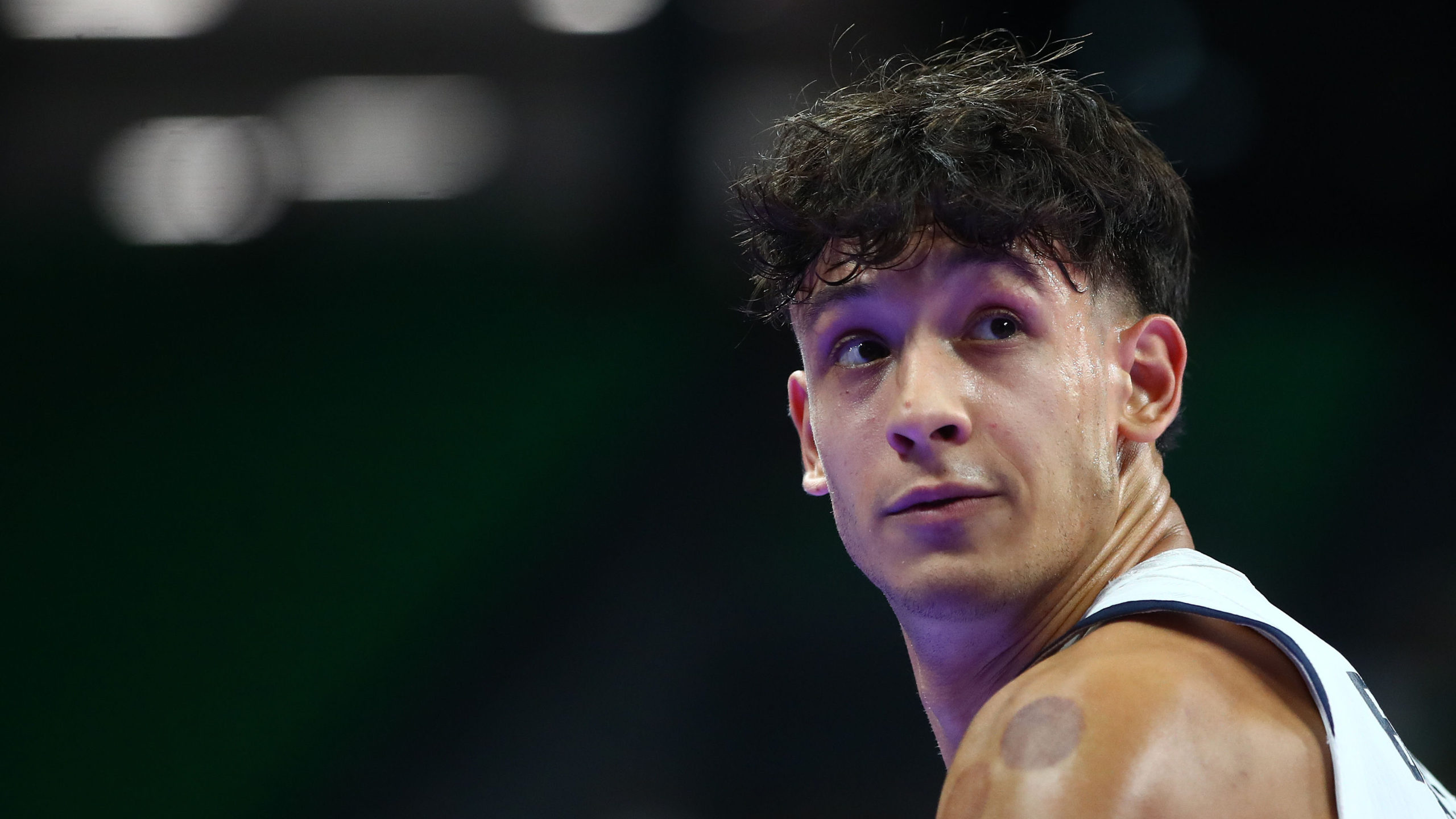 Εθνική Ομάδα Μπάσκετ: Λήξη συναγερμού για τον Αλέξανδρο Σαμοντούροφ – Αρνητική η μαγνητική μετά τον τραυματισμό του στο παιχνίδι με την Ιταλία