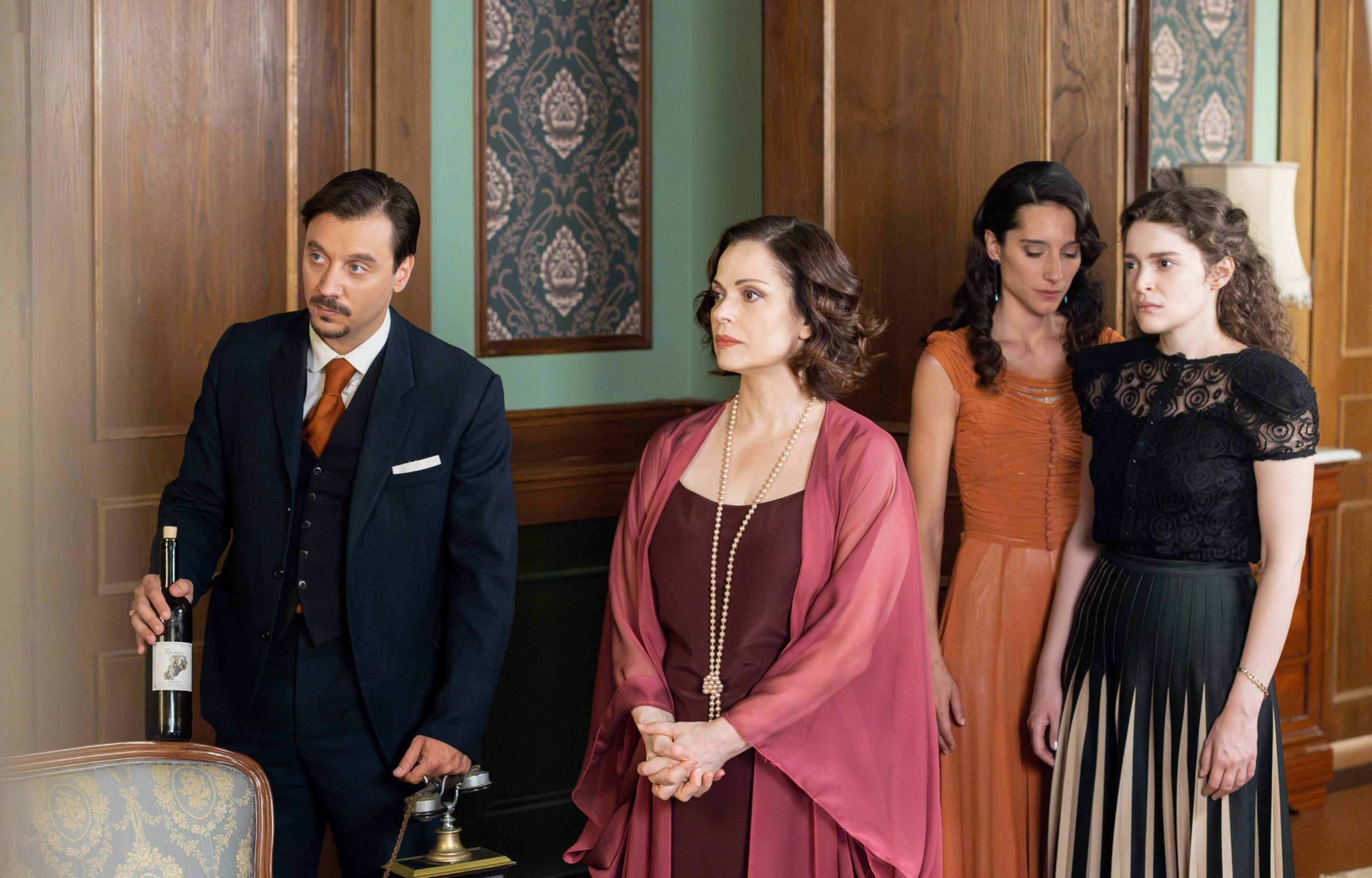 Grand Hotel: Backstage φωτογραφίες από τα γυρίσματα του β’ κύκλου