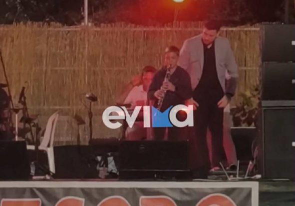 ΝΕΑΡΟΣ ΚΛΑΡΙΝΟ