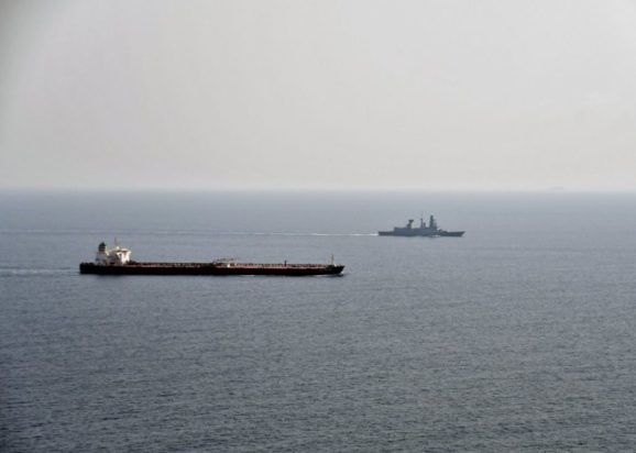 ΠΛΟΙΟ ΕΡΥΘΡΑ ΘΑΛΑΣΣΑ