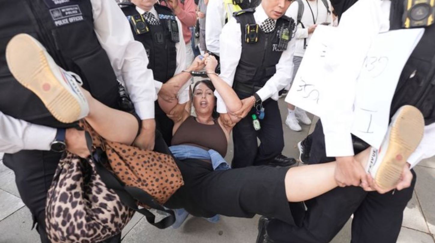 ΣΥΛΛΗΨΕΙΣ ΛΟΝΔΙΝΟ