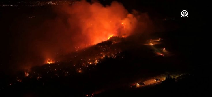 Τουρκία: Πάνω από 2.000 άνθρωποι απομακρύνονται εσπευσμένα από τα σπίτια τους εξαιτίας φωτιάς στα Δαρδανέλια