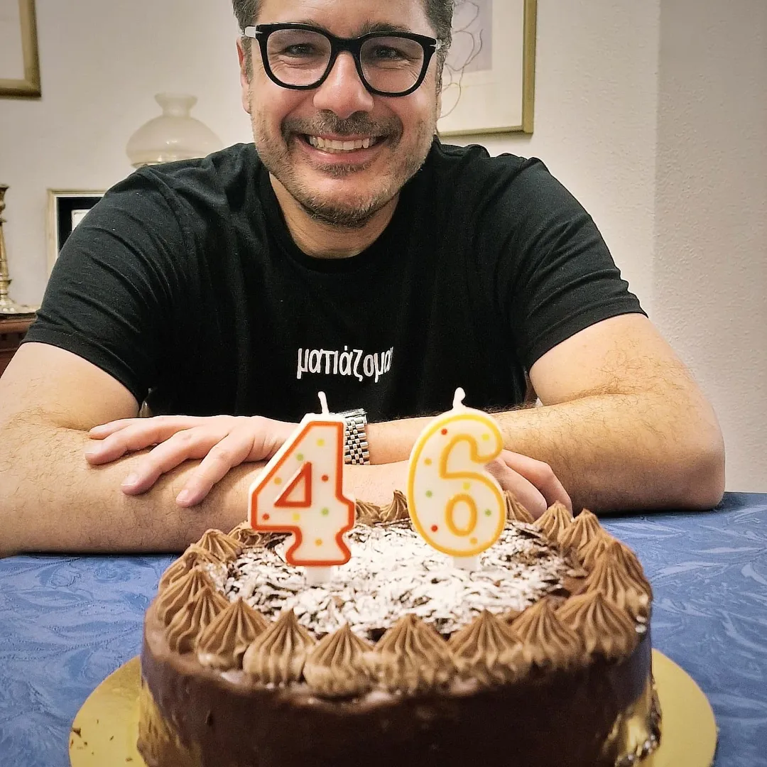 Λάμπρος Κωνσταντάρας