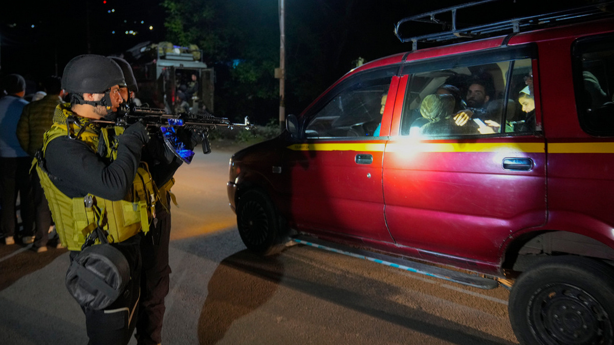 Ινδία: Υπό έρευνα για τραπεζική απάτη ο επιχειρηματίας Ανίλ Αμπάνι, αδελφός του πλουσιότερου ανθρώπου της Ασίας