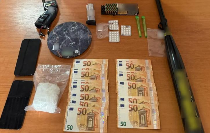 Η ανακοίνωση της Υπηρεσίας Εσωτερικών Υποθέσεων για την σύλληψη του πρώην αστυνομικού TikToker – Οι καταγγελίες μέσω email, η έρευνα και τα ευρήματα