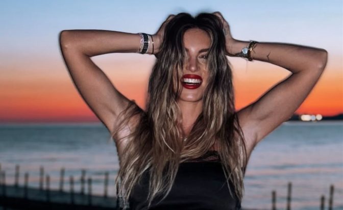 Αθηνά Οικονομάκου