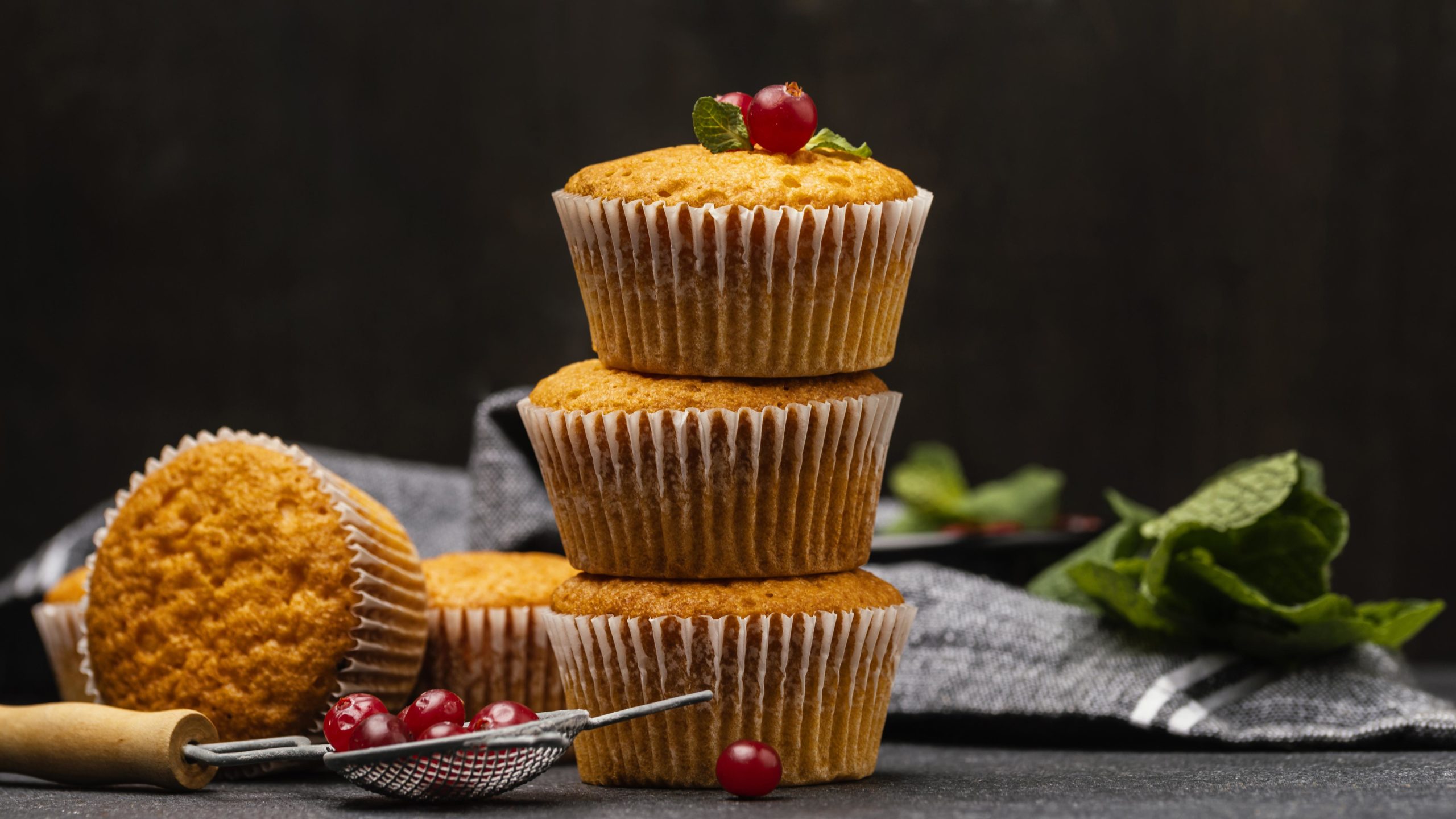 Συνταγή για Muffins με Daiquiri Φράουλα. Φωτογραφία: Freepik