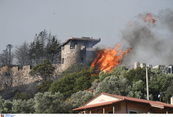 φωτιά Αχαία