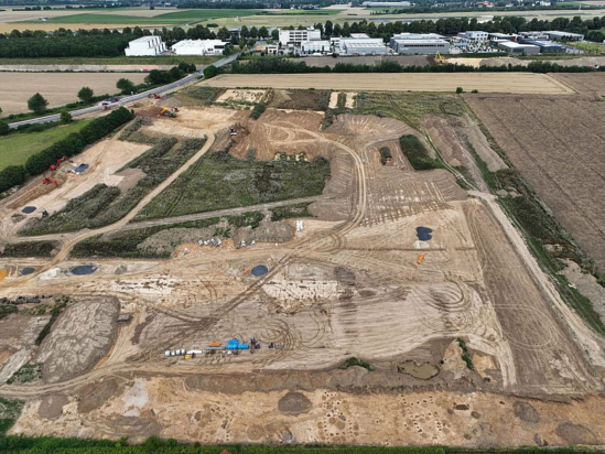 Αρχαιολόγοι από τη διοικητική περιφέρεια Δυτικής Φρανκονίας-Λίπης (LWL), έφεραν στο φως εξαιρετικά στοιχεία για τη ζωή στη Λίθινη Εποχή, σε έναν μεγάλο χώρο κατασκευών κοντά στον δήμο Holzwickede, εκεί όπου πρόκειται να σχεδιαστεί το επιχειρηματικό πάρκο Eco Port Süd, κοντά στο αεροδρόμιο του Ντόρτμουντ. Φωτογραφία: LWL Archaeology for Westphalia / E. Cichy.