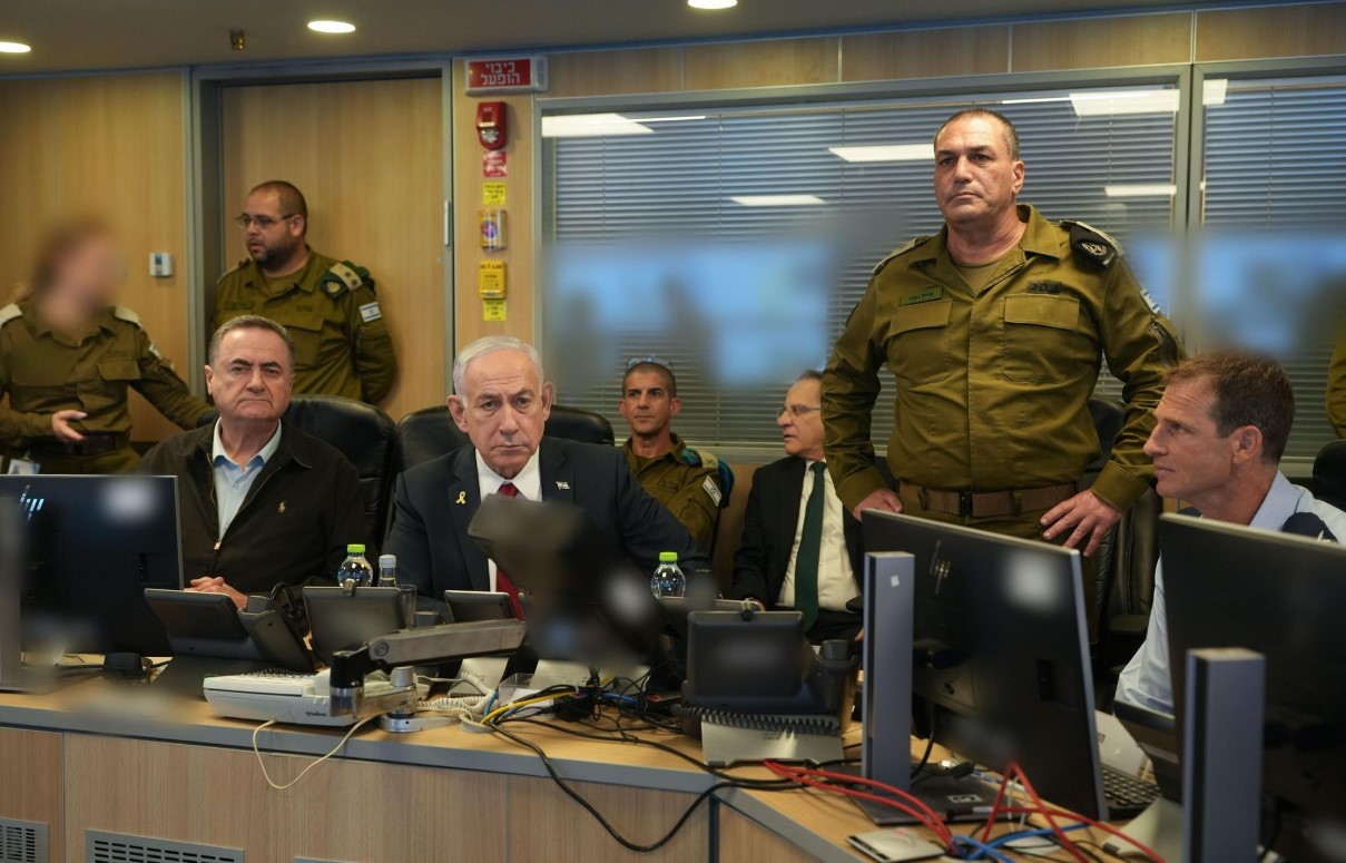 Ισραήλ Κατς, Μπέντζαμιν Νετανιάχου, Εγιάλ Ζαμίρ