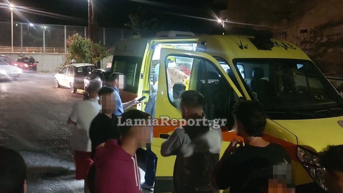 Καμένα Βούρλα: Άγρια συμπλοκή με 4 τραυματίες τα ξημερώματα – ΦΩΤΟ