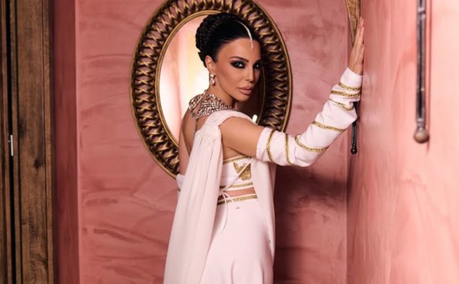 Κέλλυ Κελεκίδου