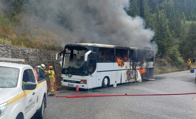 Κέρκυρα, φωτιά, λεωφορείο