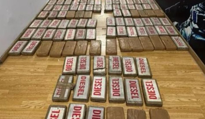 Θεσσαλονίκη: Εντοπίστηκαν 271 κιλά κοκαΐνης, αξίας 5,5 εκατ. ευρώ, σε κρύπτη κοντέινερ