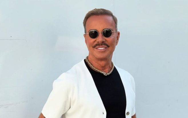 Λάκης Γαβαλάς