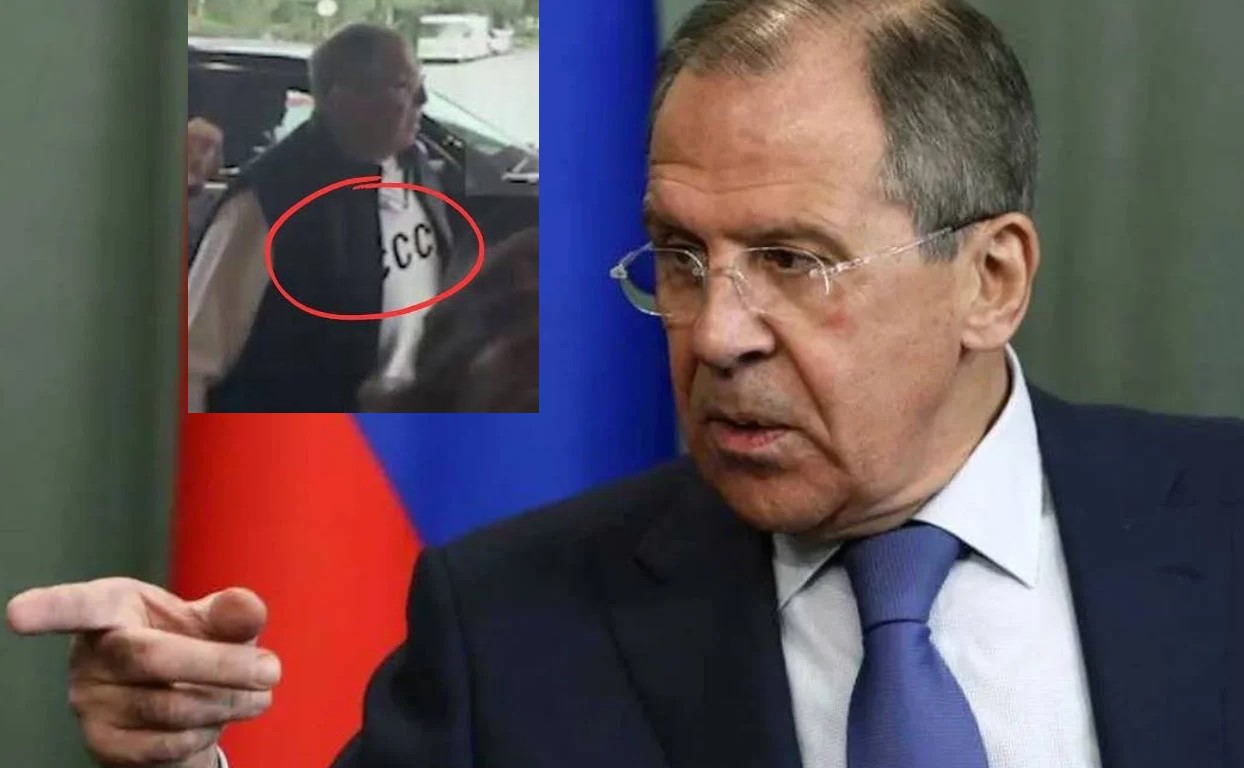 Σεργκέι Λαβρόφ μπλούζα αρχικά Σοβιετικής Ένωσης