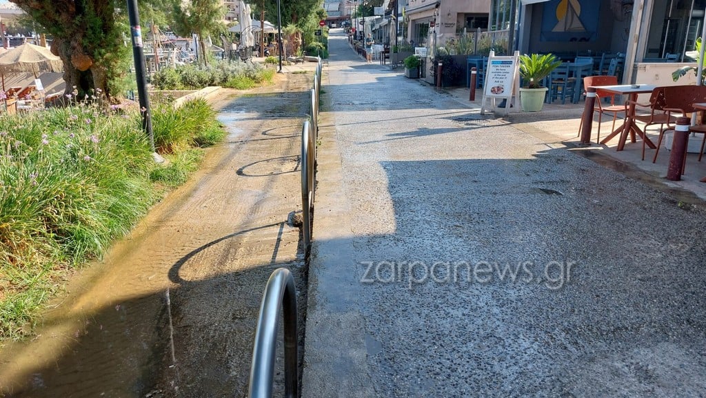 Χανιά: Γέμισε λύματα η παραλία της Νέας Χώρας – Έντονες αντιδράσεις για τη δυσοσμία – ΦΩΤΟ και ΒΙΝΤΕΟ