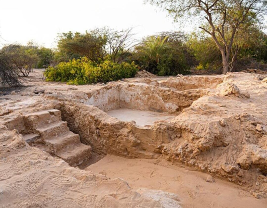 Ανακαλύφθηκε χριστιανικός σταυρός αρχαιότερος των 1.400 ετών σε νησί του Άμπου Ντάμπι. Φωτογραφία: Department of Culture and Tourism – Abu Dhabi