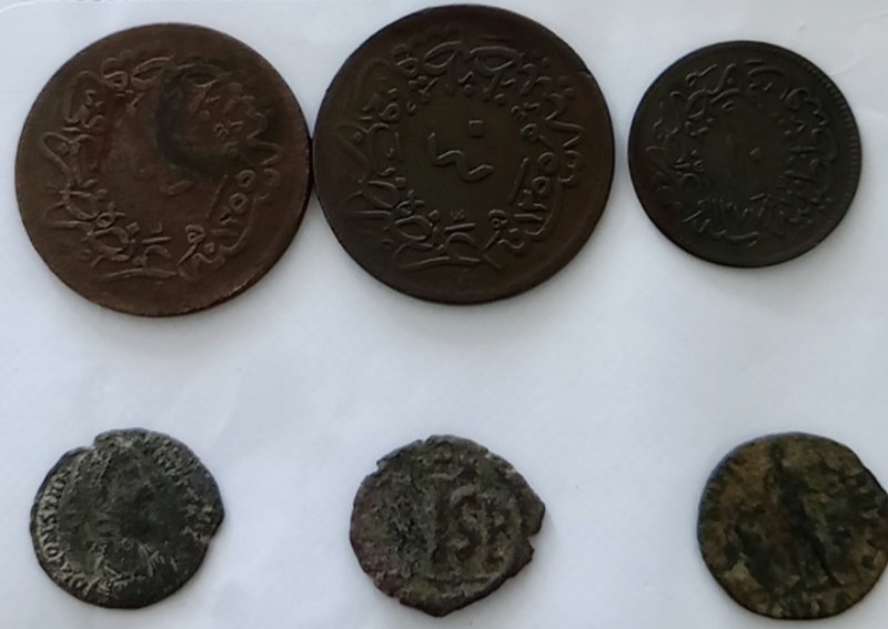 Πέλλα: Συνελήφθη άνδρας που έκρυβε στο σπίτι του αρχαία νομίσματα και ανιχνευτές μετάλλων