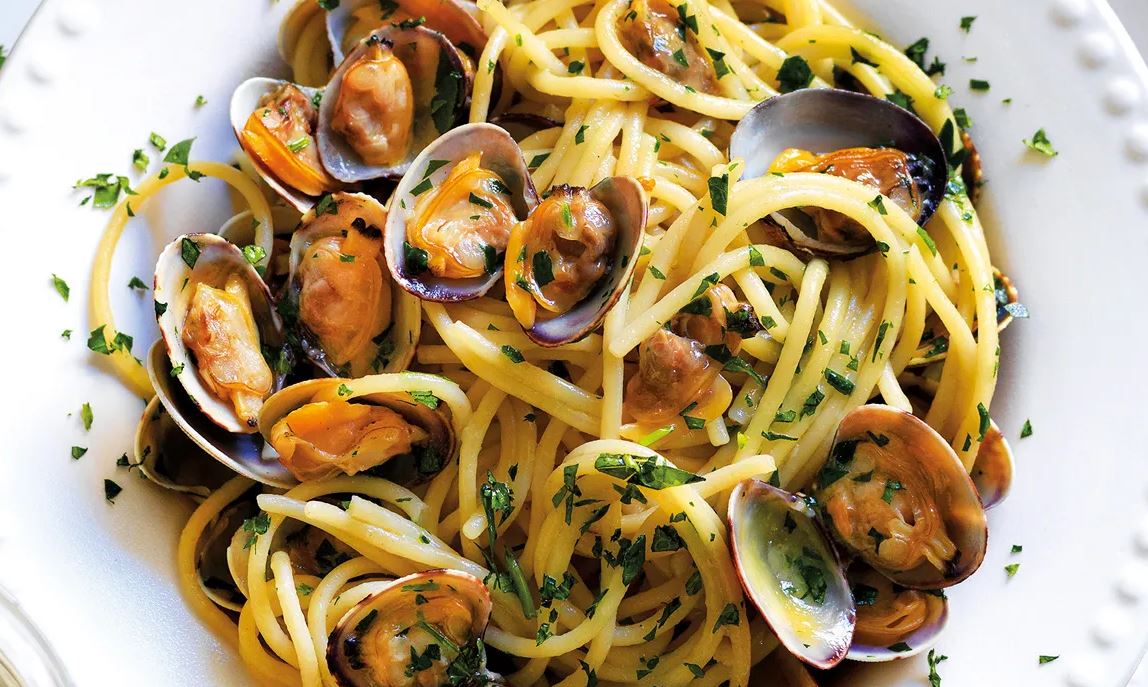 Εύκολη συνταγή μακαρονάδα alle vongole – Πώς να φτιάξετε τα καλύτερα σπαγγέτι κατευθείαν από τη Νάπολη