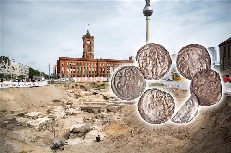 Σπάνια συλλογή του 13ου αιώνα ανακαλύφθηκε στη διάρκεια των ανασκαφών στην Μόκλενμαρκτ. Φωτογραφία: Υπηρεσία για τη Συντήρηση Μνημείων του Βερολίνου, Julia-Marlen Schiefelbein