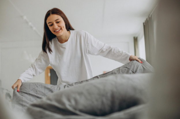 Ύπνος: Συμβουλές από ειδικό για να καθαρίσετε σωστά τα κλινοσκεπάσματα και να βελτιώσετε την ποιότητα της ξεκούρασής σας