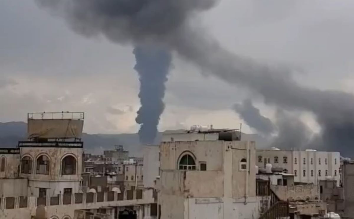 Υεμένη: Δύο νεκροί και 35 τραυματίες από την ισραηλινή αεροπορική επίθεση στην Σαναά