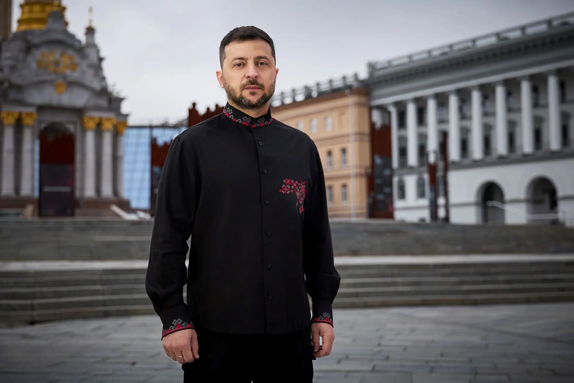 Ουκρανία: Γιορτάζει την Ημέρα Ανεξαρτησίας της με πλήγματα κατά της Ρωσίας – «Δεν έχουμε κερδίσει ακόμη τον πόλεμο, αλλά δεν θα χάσουμε» λέει ο Ζελένσκι