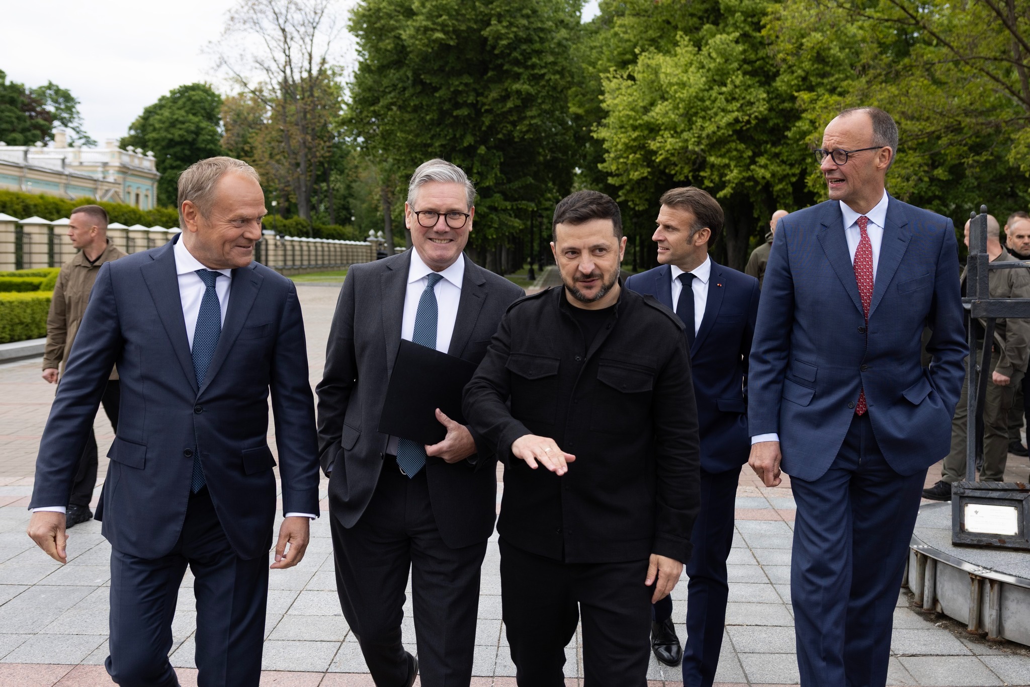 Ουκρανία: Ευρωπαίοι ηγέτες ζητούν να ασκηθεί «πίεση» στη Μόσχα ενόψει της συνόδου Τραμπ – Πούτιν – Ανοιχτό το ενδεχόμενο τριμερούς συνάντησης στην Αλάσκα