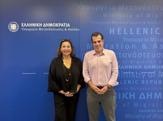 Συνάντηση του Υπουργού Μετανάστευσης και Ασύλου, Θάνου Πλεύρη, με την επικεφαλής του ΔΟΜ Ελλάδος