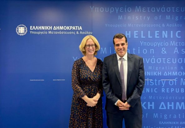 Συνάντηση του υπουργού Μετανάστευσης και Ασύλου, Θάνου Πλεύρη, με την Πρέσβη της Αυστρίας, Γκέρντα Βογκλ