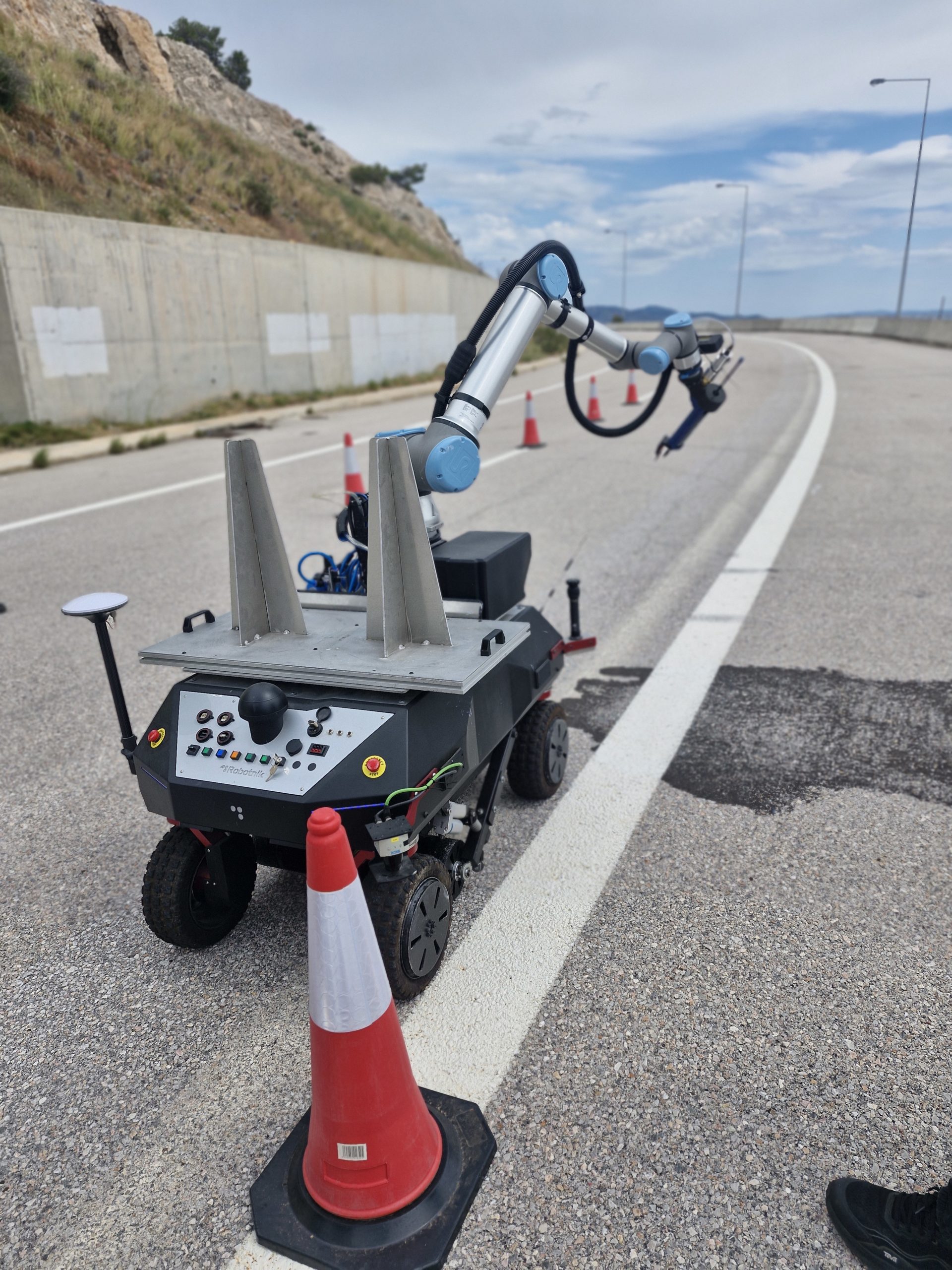 Ένα αυτόνομο ρομπότ δοκιμάστηκε στην Ολυμπία Οδό