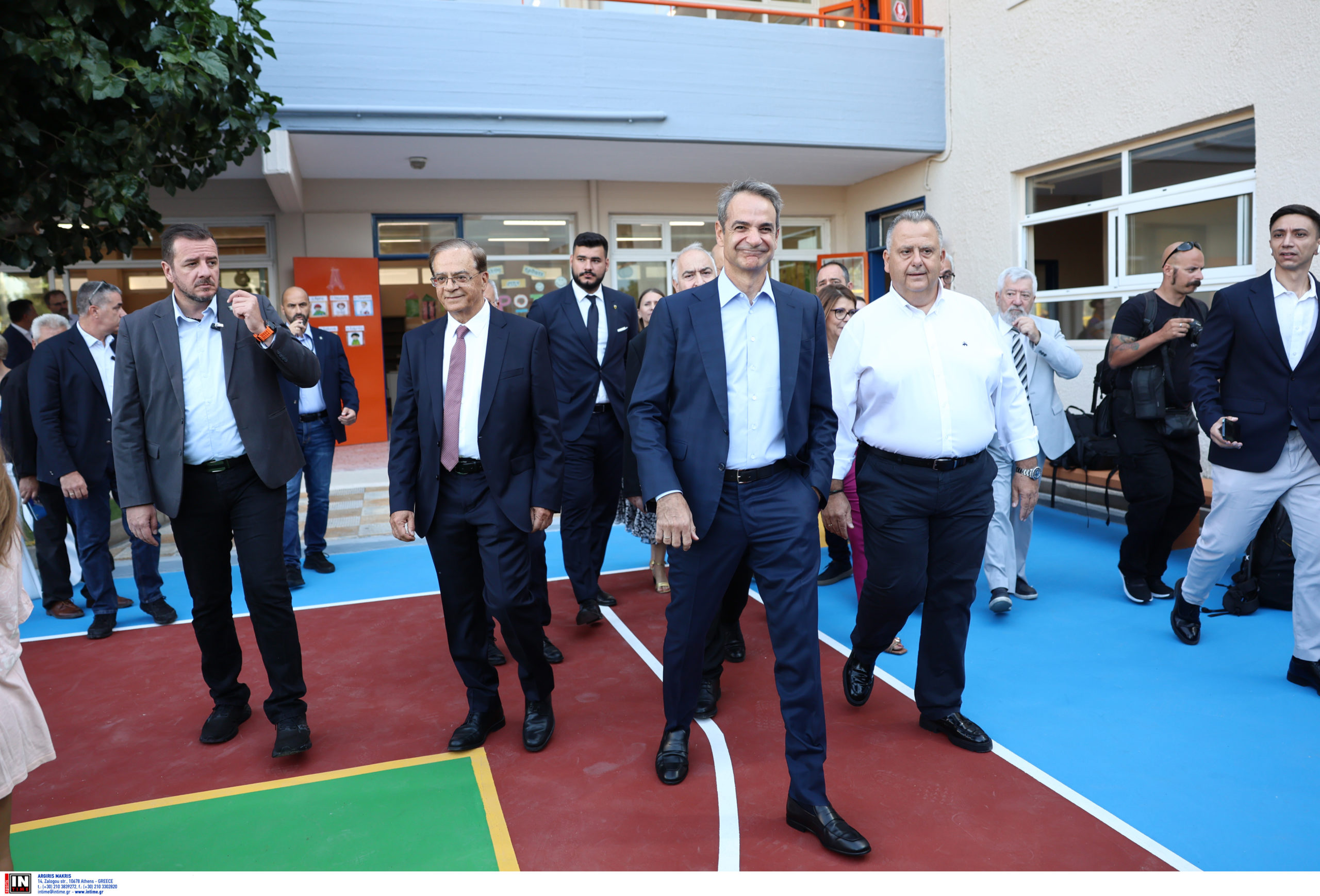 Στον αγιασμό του 8ου Δημοτικού Νέας Φιλαδέλφειας για την έναρξη της νέας σχολικής χρονιάς ο Κυρ. Μητσοτάκης 