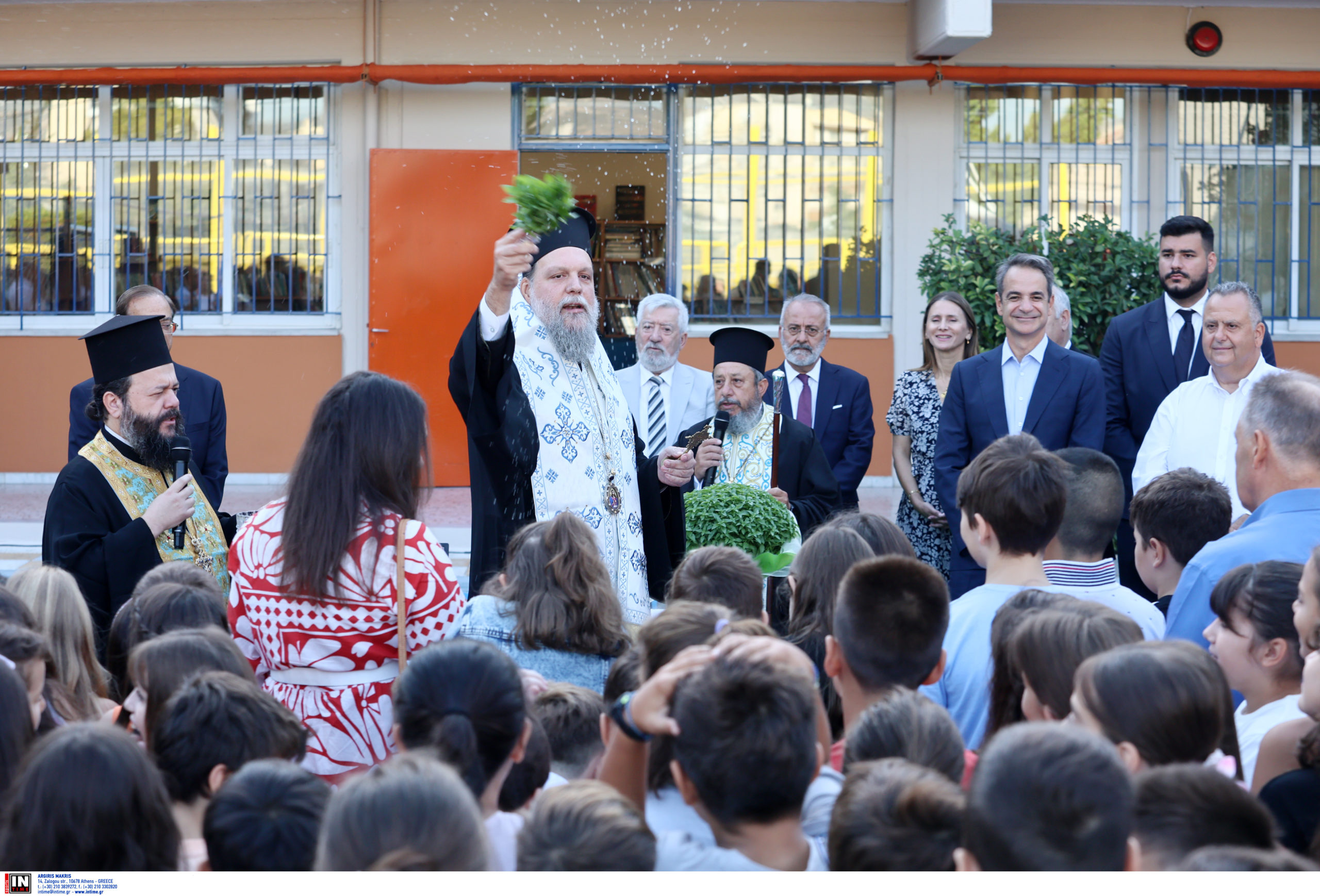 Στον αγιασμό του 8ου Δημοτικού Νέας Φιλαδέλφειας για την έναρξη της νέας σχολικής χρονιάς ο Κυρ. Μητσοτάκης 