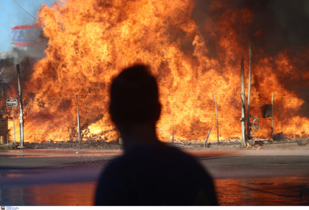 φωτιά στις Αχαρνές