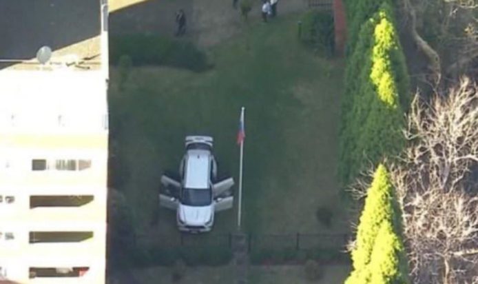 ΣΙΔΝΕΙ ΑΜΑΞΙ ΠΡΟΞΕΝΕΙΟ