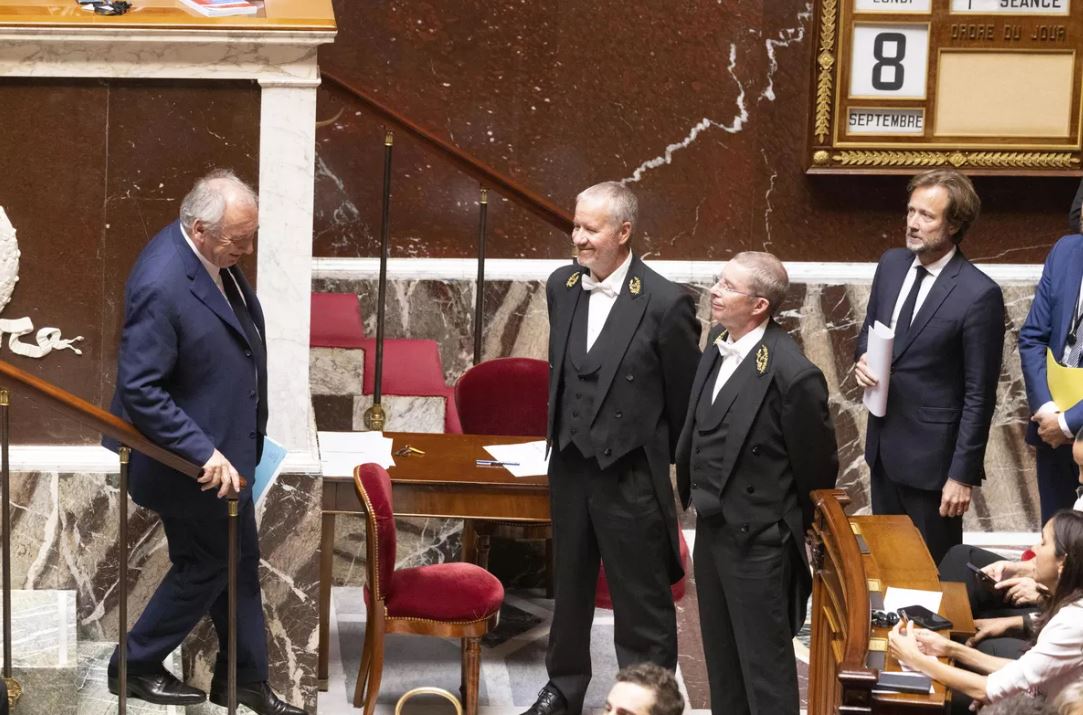 Γαλλία: Ήττα Μπαϊρού στην Βουλή – Έχασε την ψηφοφορία για παροχή ψήφου εμπιστοσύνης και παραιτείται