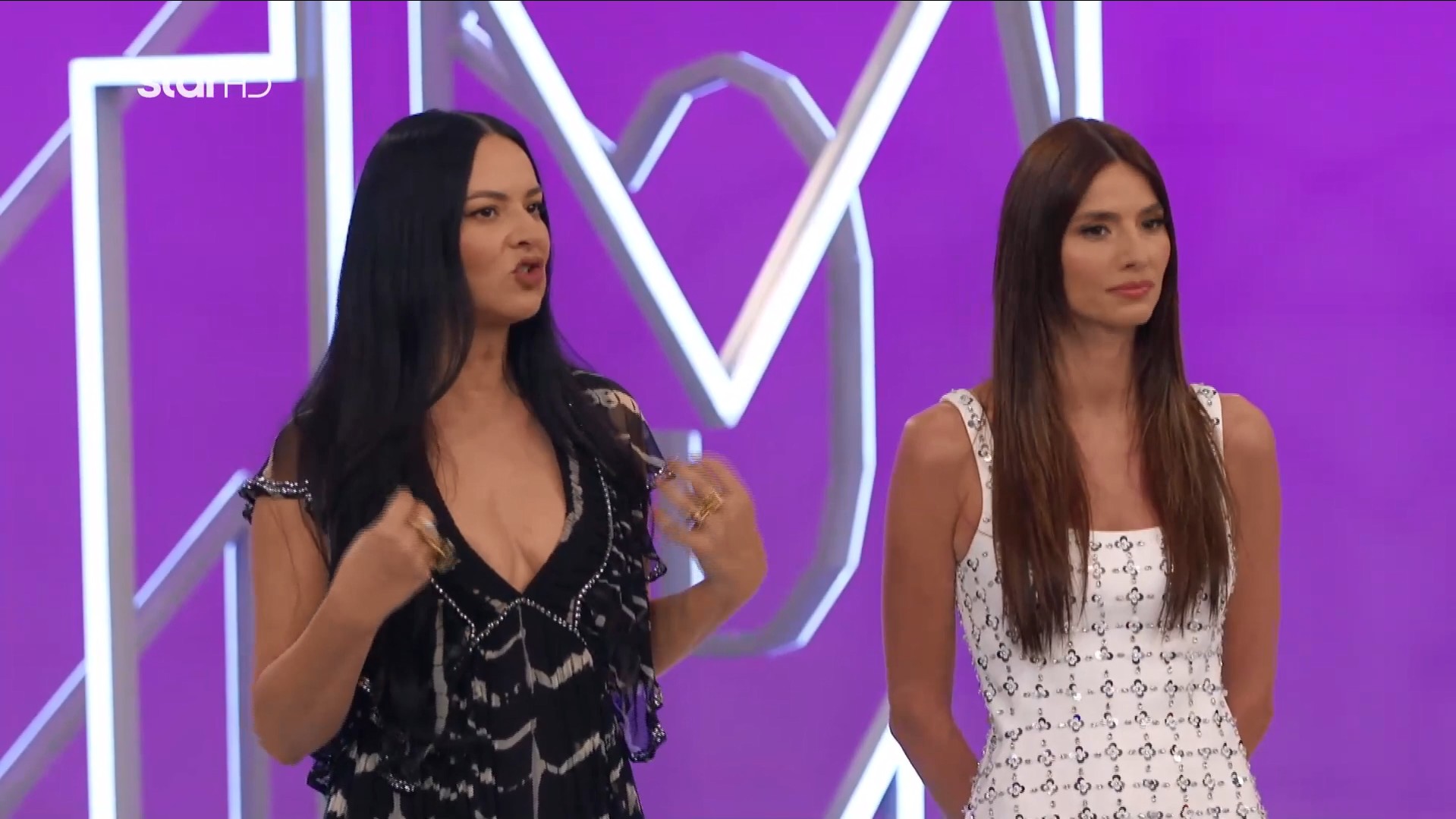 GNTM: Η πολυαναμενόμενη πρεμιέρα, το καλωσόρισμα Παπαγεωργίου-Ζενεβιέβ και η… μεταγραφή από το First Dates