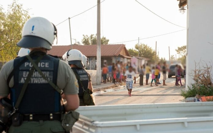 Αστυνομικοί - Ρομά